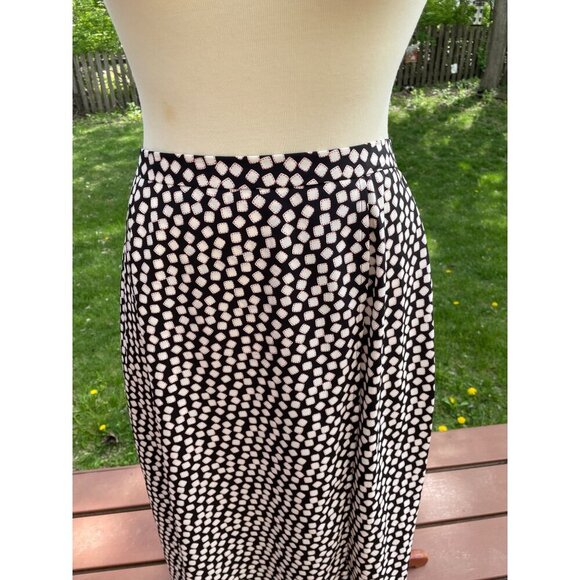 Leslie Fay Black & White Printed Midi Skirt With Elastic Waistband & Back Button - Picture 2 of 6